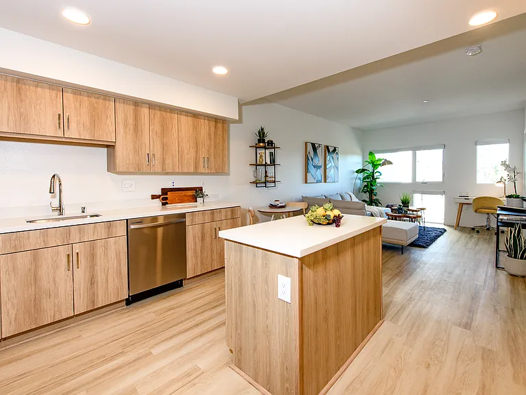Rising Sun Apartments — Photo 50
