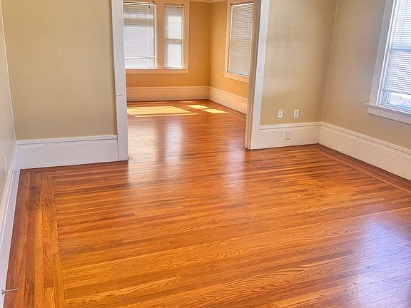 4th image of 2217 1/2 J St