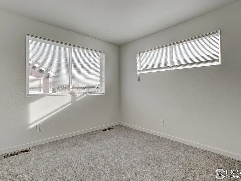 281 Cardinal St — Photo 25