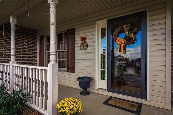 2nd image of 4 Nightingale Ct