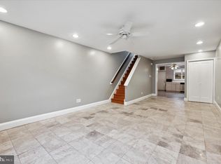 927 Dudley St, Philadelphia, PA 19148