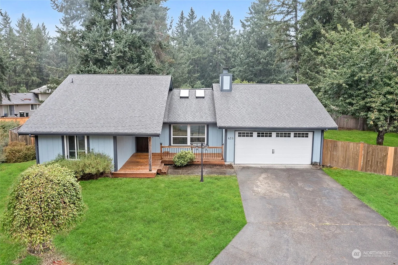 418 Basswood Court SE photo 1