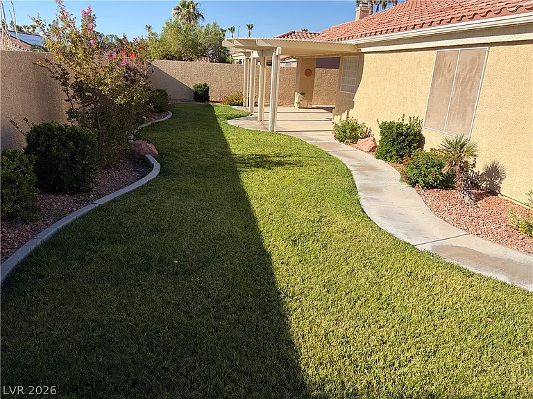 5708 Owl Butte Ct — Photo 5