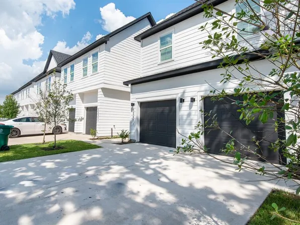 3227 Real St #B, Houston, TX 77087
