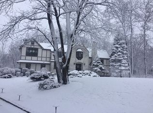 45 Darren Dr, Basking Ridge, NJ 07920