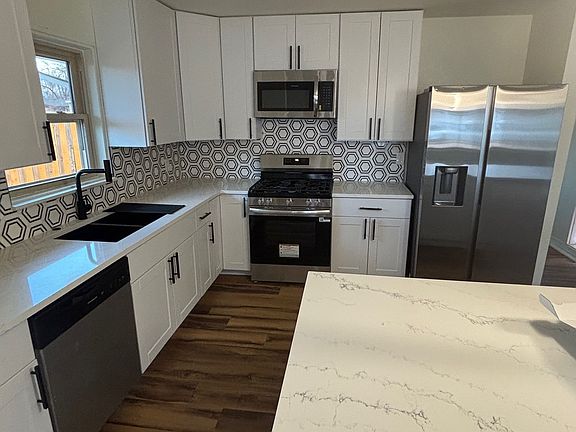 2nd image of 1303 Gay St
