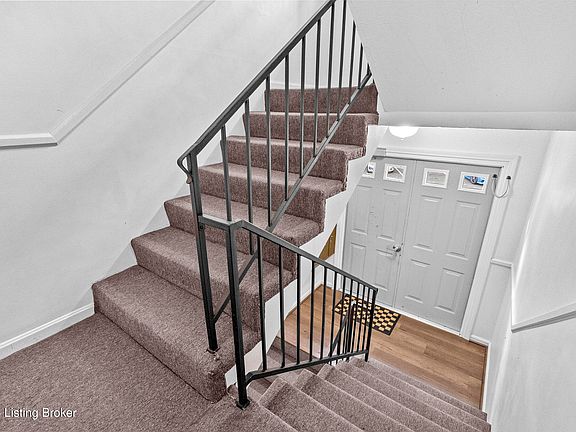 5th image of 3307 Colonial Manor Cir Unit 6B