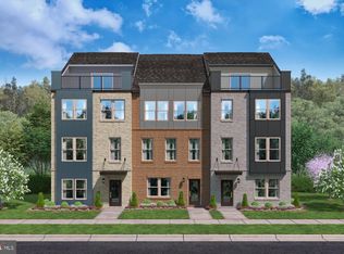 46333 Cranston St, Potomac Falls, VA 20165