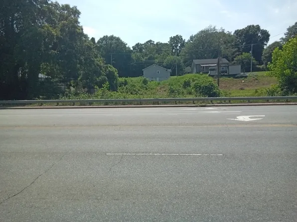 911 N Chester St, Gastonia, NC 28052