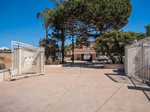 5609 Cervantes Ave, San Diego, CA 92114