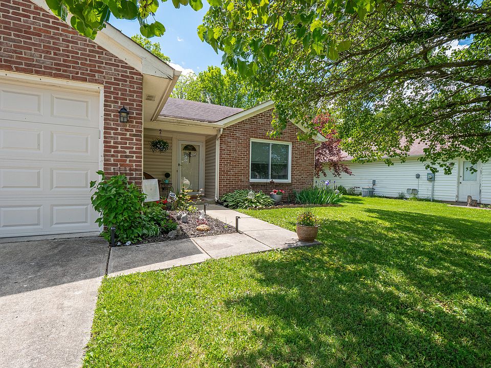 1st image of 11811 Valley Creek South Dr