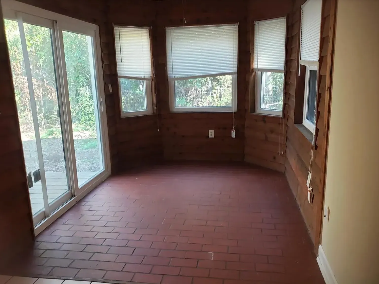 3 bed, 2.5 bath, 2747 sqft, $2,500 — Photo 4
