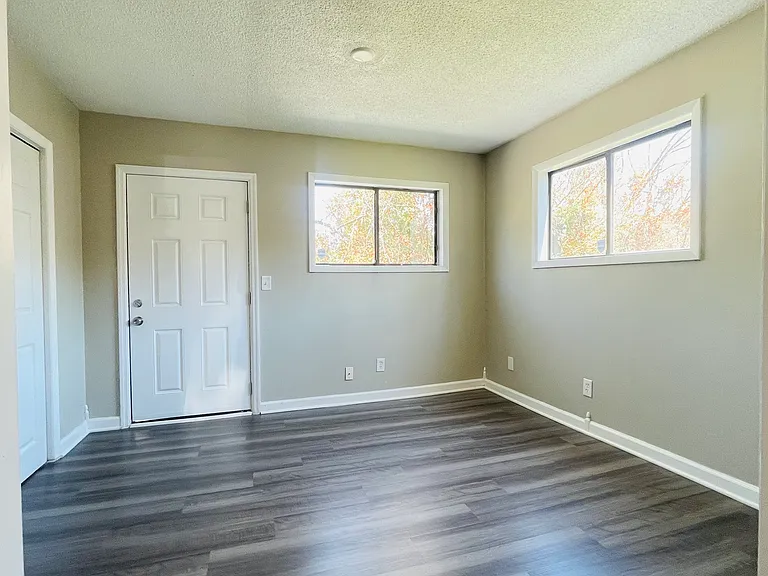 1732 N Hamilton St #D — Photo 14