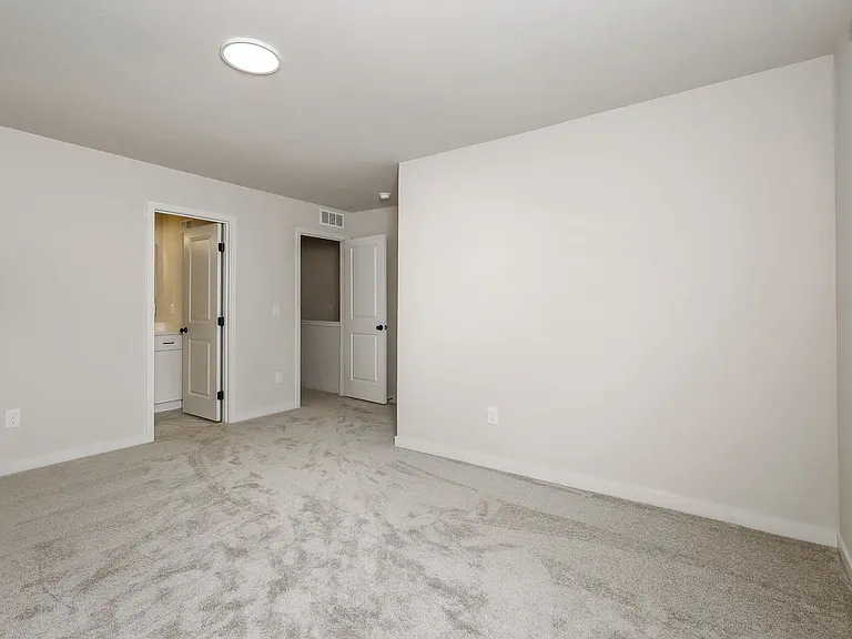 1835 Kingfisher Cir — Photo 13