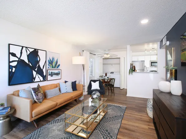 Arbors at California Oaks