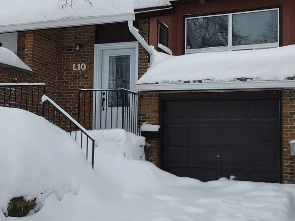 63 Ferris Ln #L10, Barrie, ON L4M 5C4