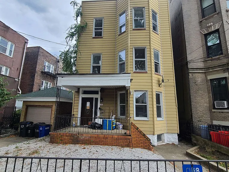 476 Gregory Ave #1 — Photo 16