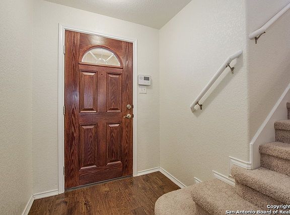 5th image of 13127 Brook Arbor