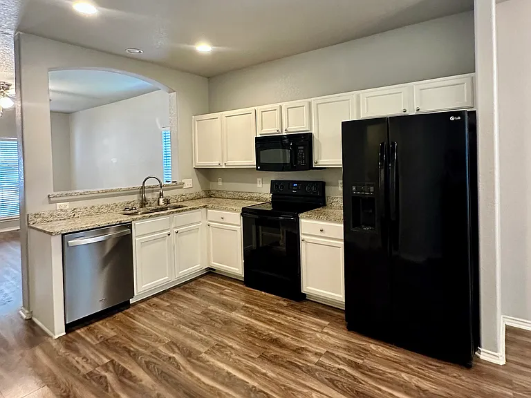 3403 Alonzo Flds — Photo 1