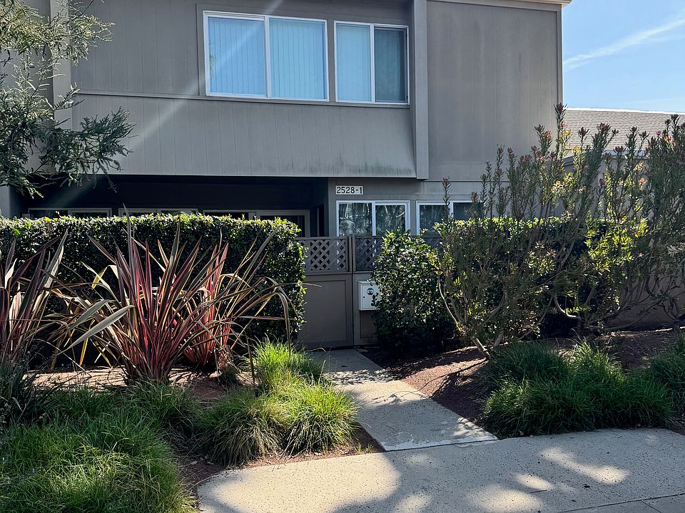 1st image of 2528 Arizona Ave APT 1