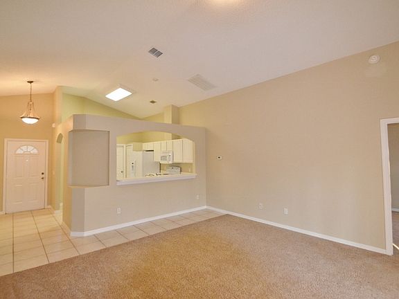 5th image of 141 Wornall Dr