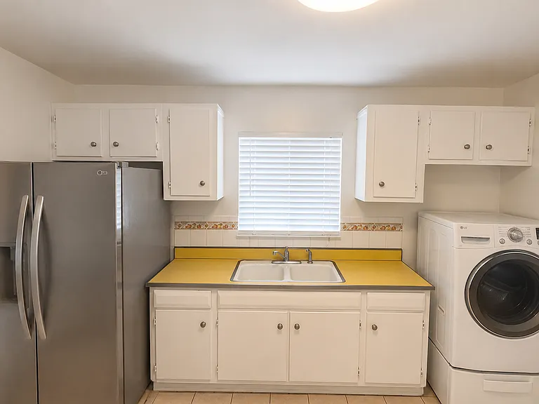 7736 Ditmar Ave — Photo 9