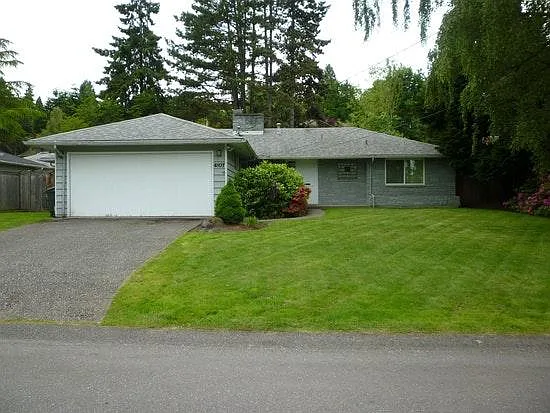 3 bed, 1.5 bath, 1650 sqft, $4,200 — Photo 1