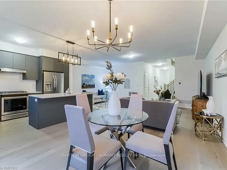 492 Bergamot Ave — Photo 2