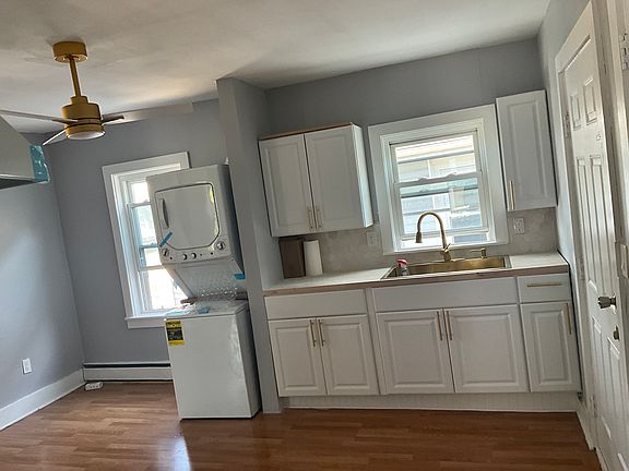 2nd image of 610 Union Ave #4