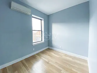 Rented by Brick&Mortar