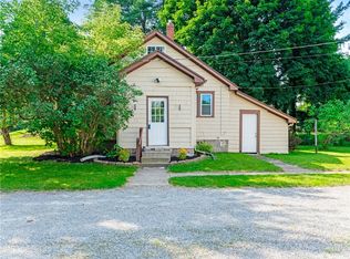 107 Golden Rd, Rochester, NY 14624