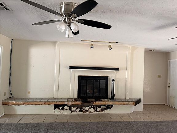 3rd image of 2508 NE Heritage Creek Dr