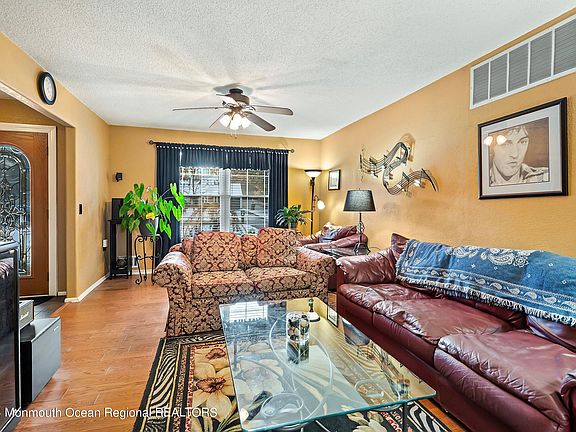3rd image of 1340 Brooklyn Avenue