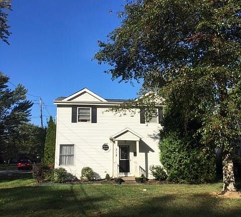 3rd image of 318 Inwood Blvd