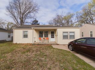 1025 S Pineridge Rd, Wichita, KS 67218