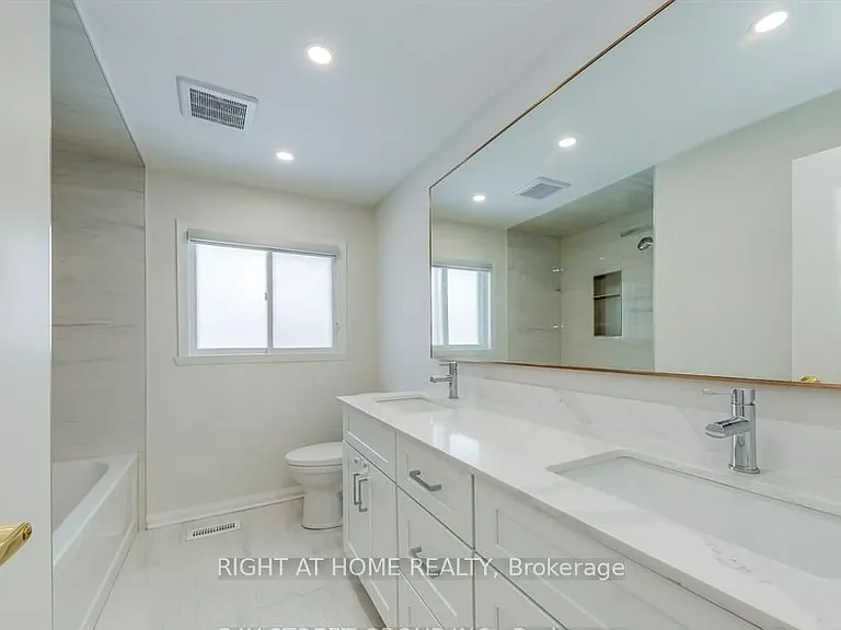 49 Rayne Ave — Photo 14