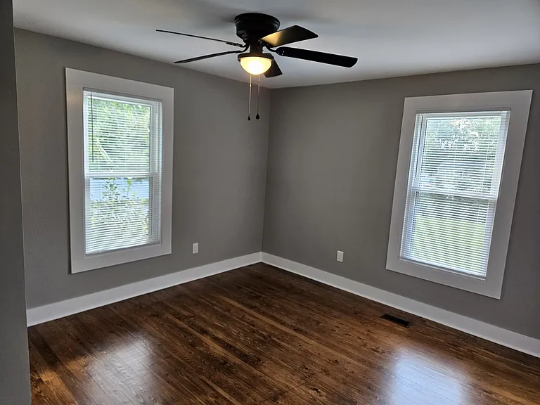469 S Church St — Photo 12