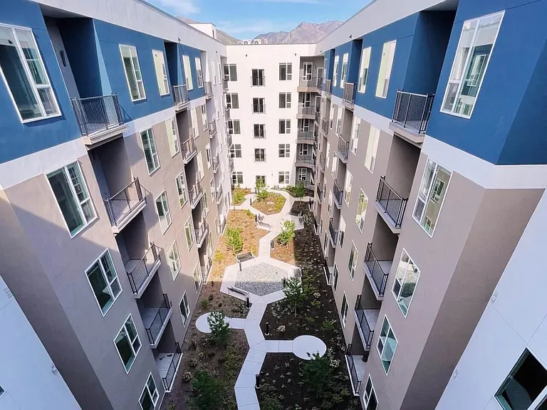 SevenO2 Main Apartments — Photo 22
