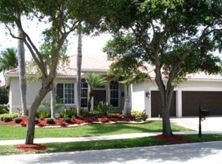 3709 Oak Ridge Ln, Weston, FL 33331