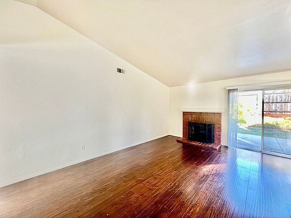 3rd image of 10062 Riverhead Dr