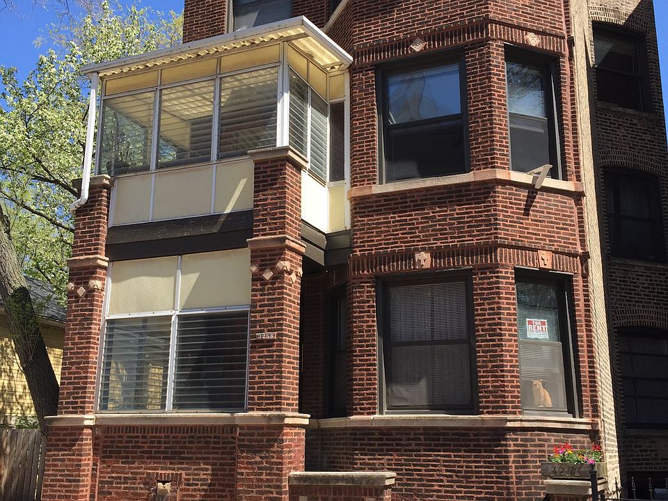 1st image of 3253 N Kenmore Ave APT 2