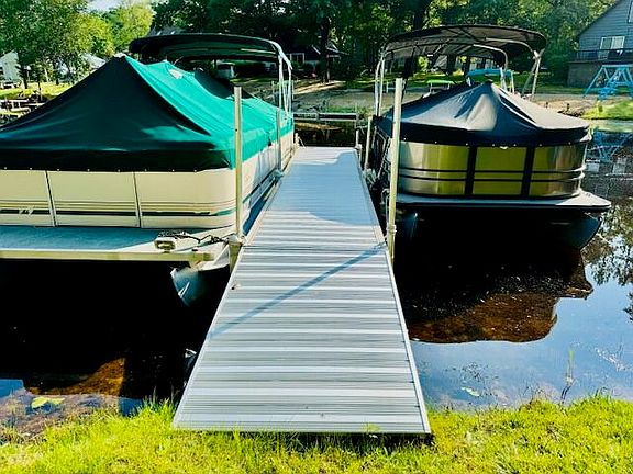 5th image of 866 Lake James Dr