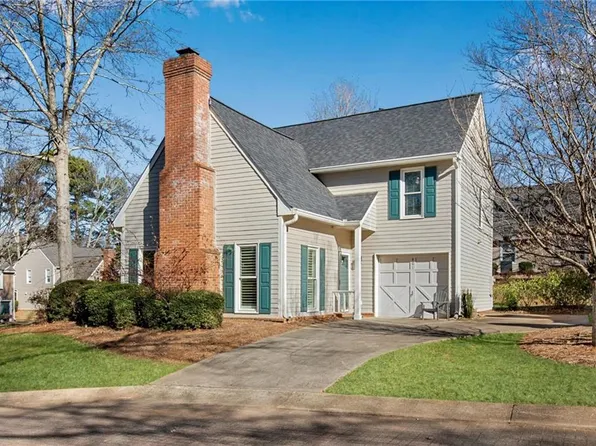 401 Roswell Green Ln, Roswell, GA 30075