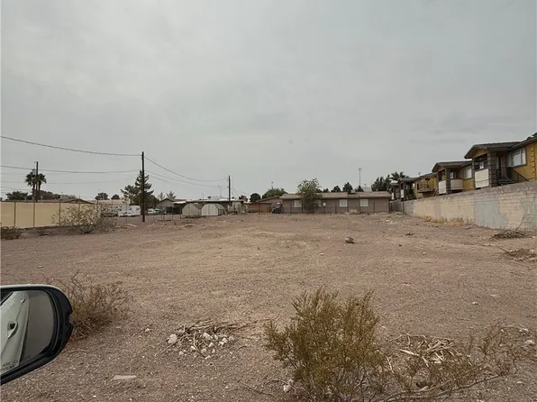 425 Hunter Dr, Henderson, NV 89011