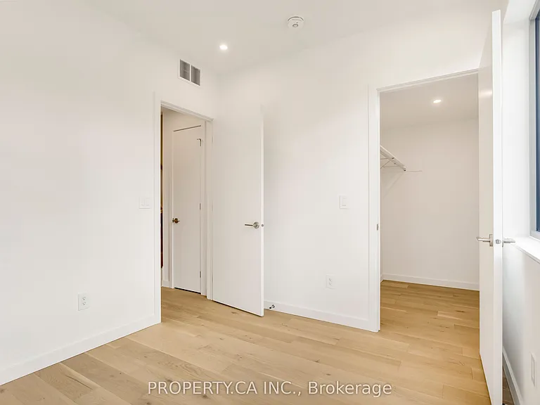 301 Keele St #1 — Photo 21