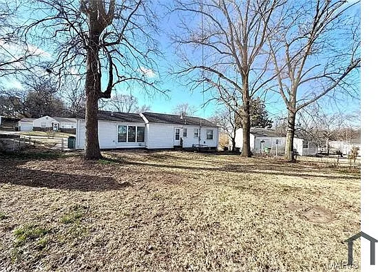 1033 Bakewell Dr — Photo 18