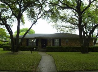 13614 Knollwood Dr, Dallas, TX 75240