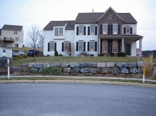 805 Edgeworth Ct, Red Lion, PA
