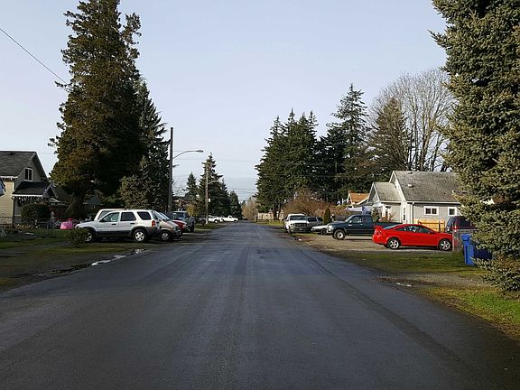 5th image of 813 E 51st St