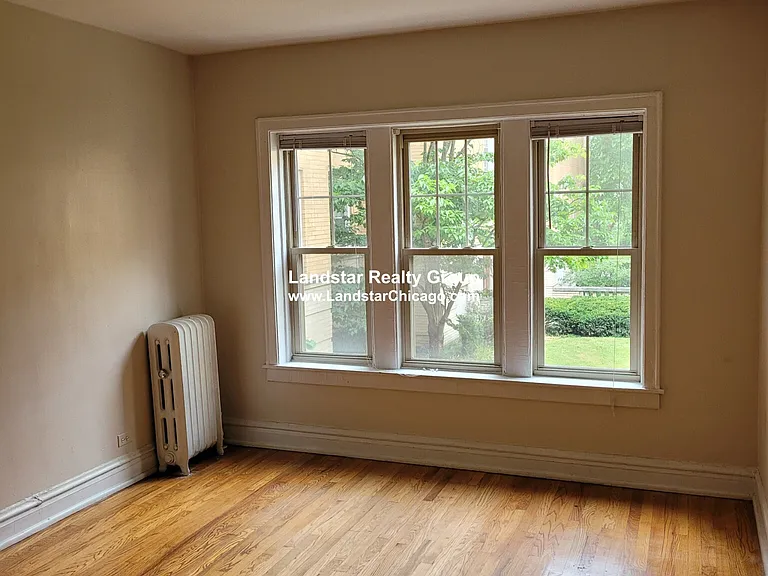 914 Reba Pl #3 — Photo 1
